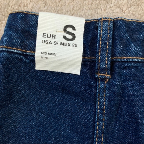 High rise jean skirt - Picture 3 of 4